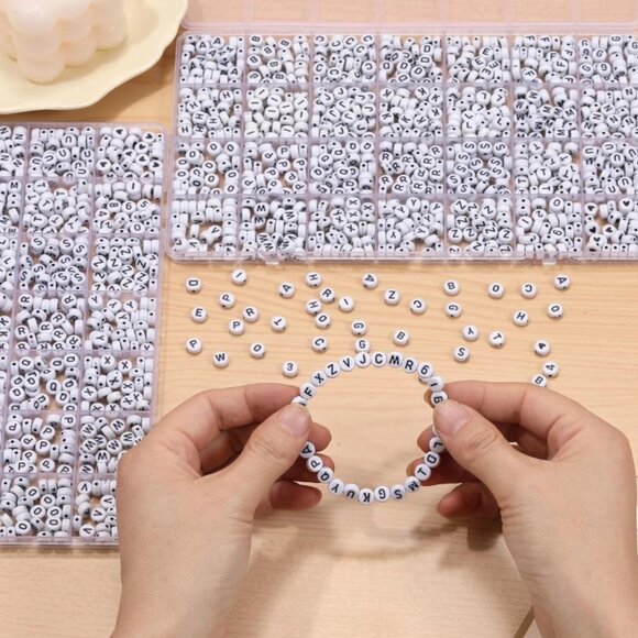 840Pcs Letter Beads, 28 Styles Friendship Bracelet Kit, 4X7 Mm Acrylic Alphabet - Picture 3 of 6